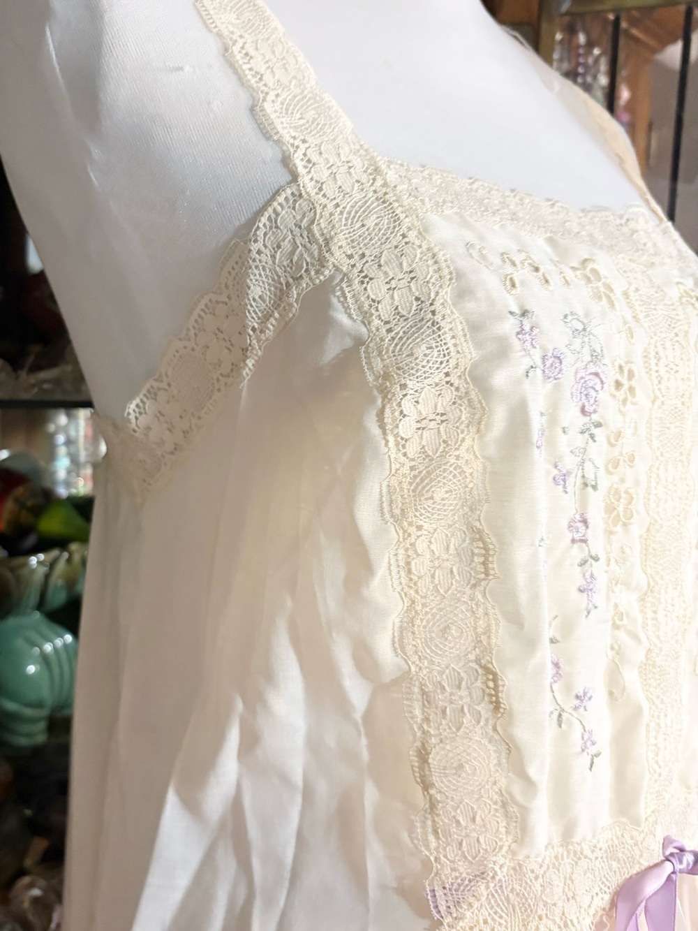 vintage Pinehurst Lingerie prairie-style sleepwear gown light yellow small - Picture 9 of 15